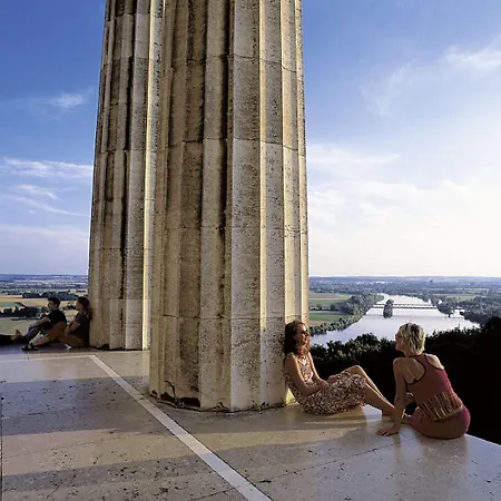 Отель Hotel Das Regensburg Регенсбург