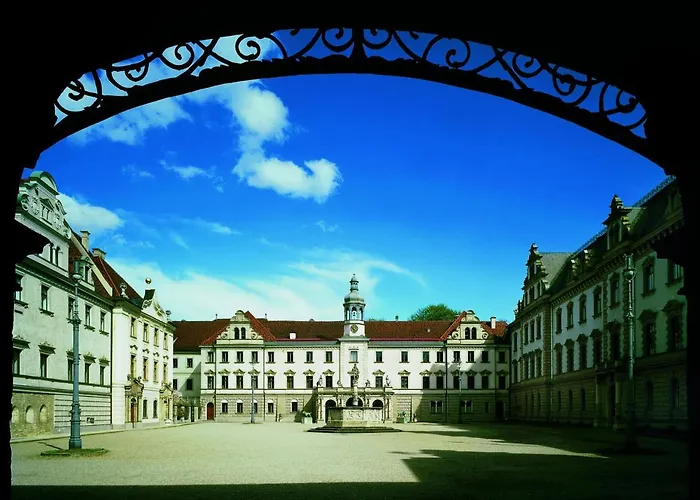 Отель Hotel Das Regensburg